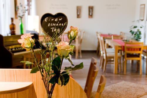 Hotel Landgasthof Wallburg Eltmann Luaran gambar